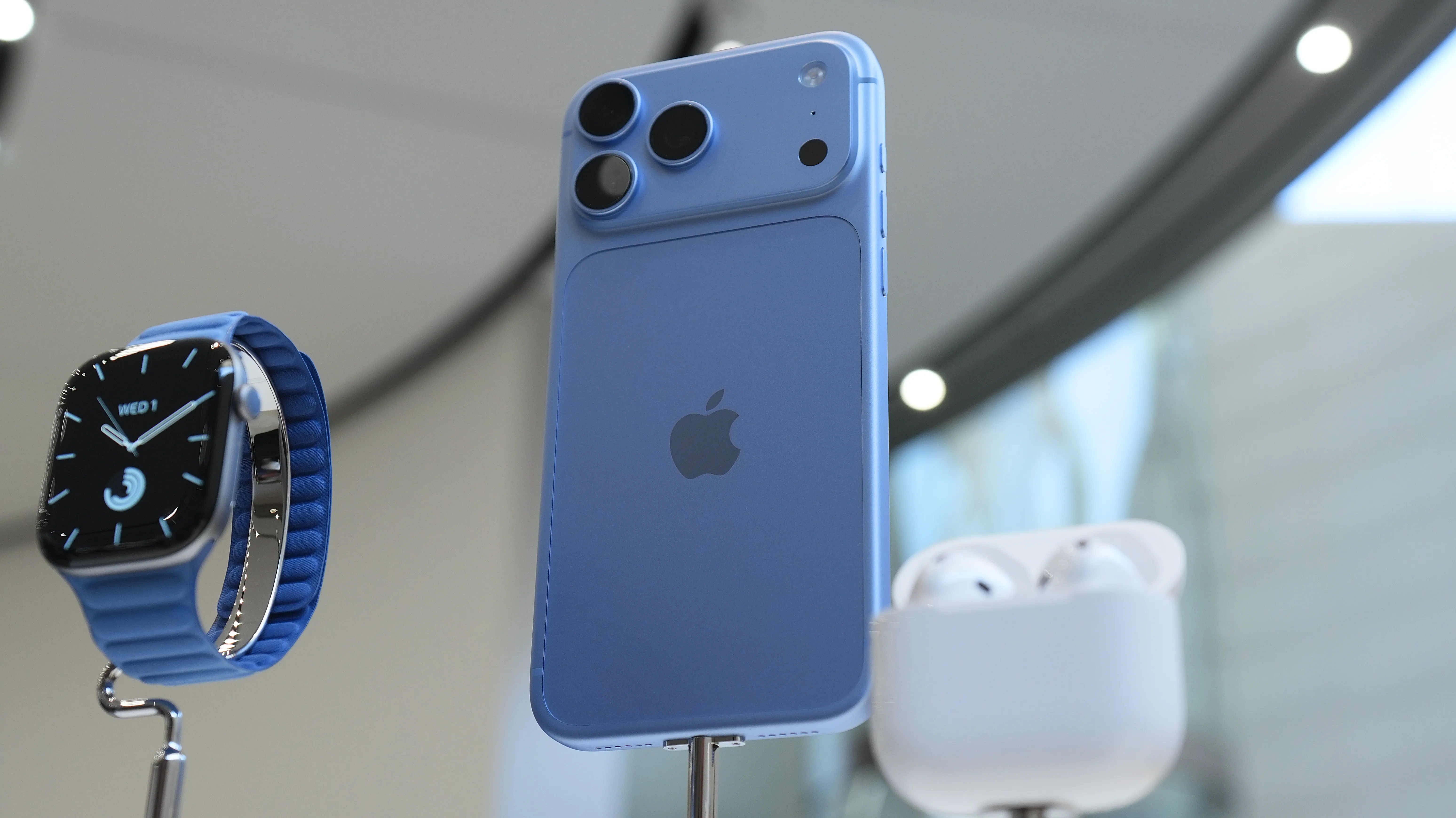 I’ve been an Android user all my life, but I’m jealous of 3 things Apple just announced