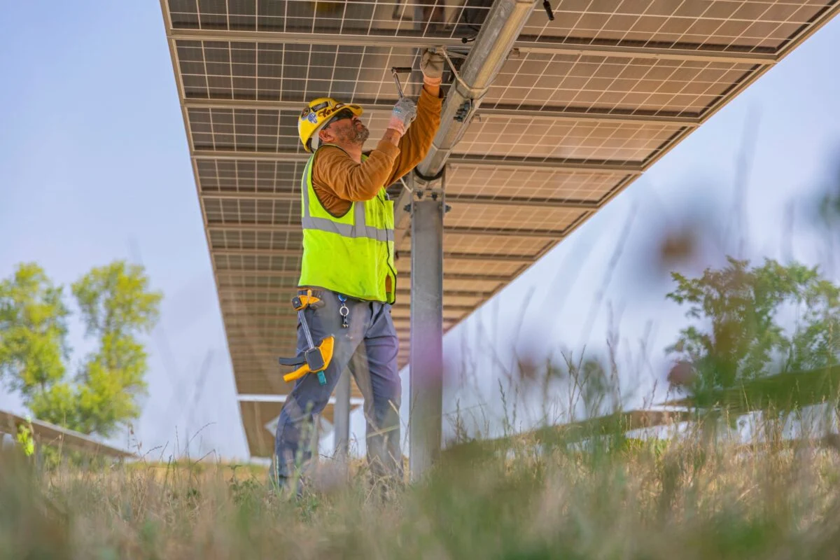 Trump policies prompt 37,000 lost clean energy jobs in US