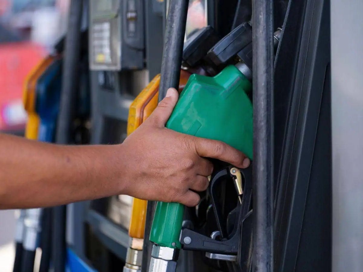 OMCs face ₹530 crore daily fuel losses as crude prices surge: Icra