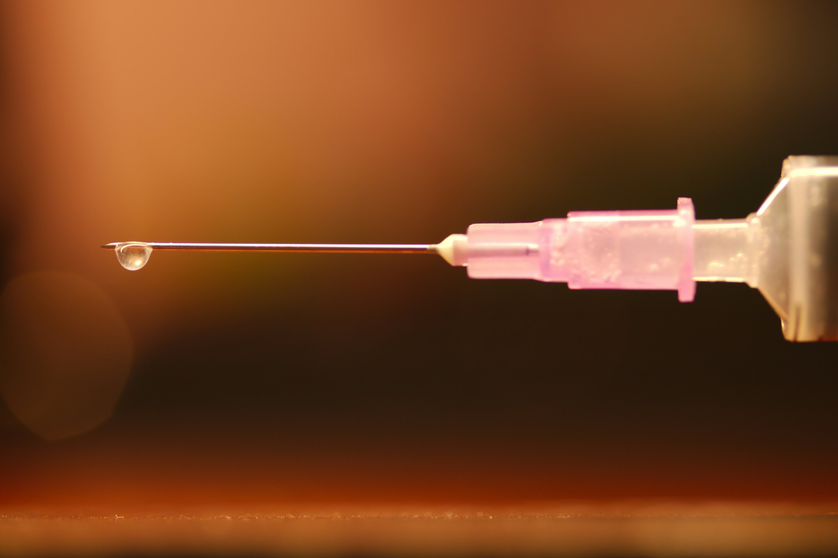 Drug delivery system slowly releases pain-relieving nerve block over weeks