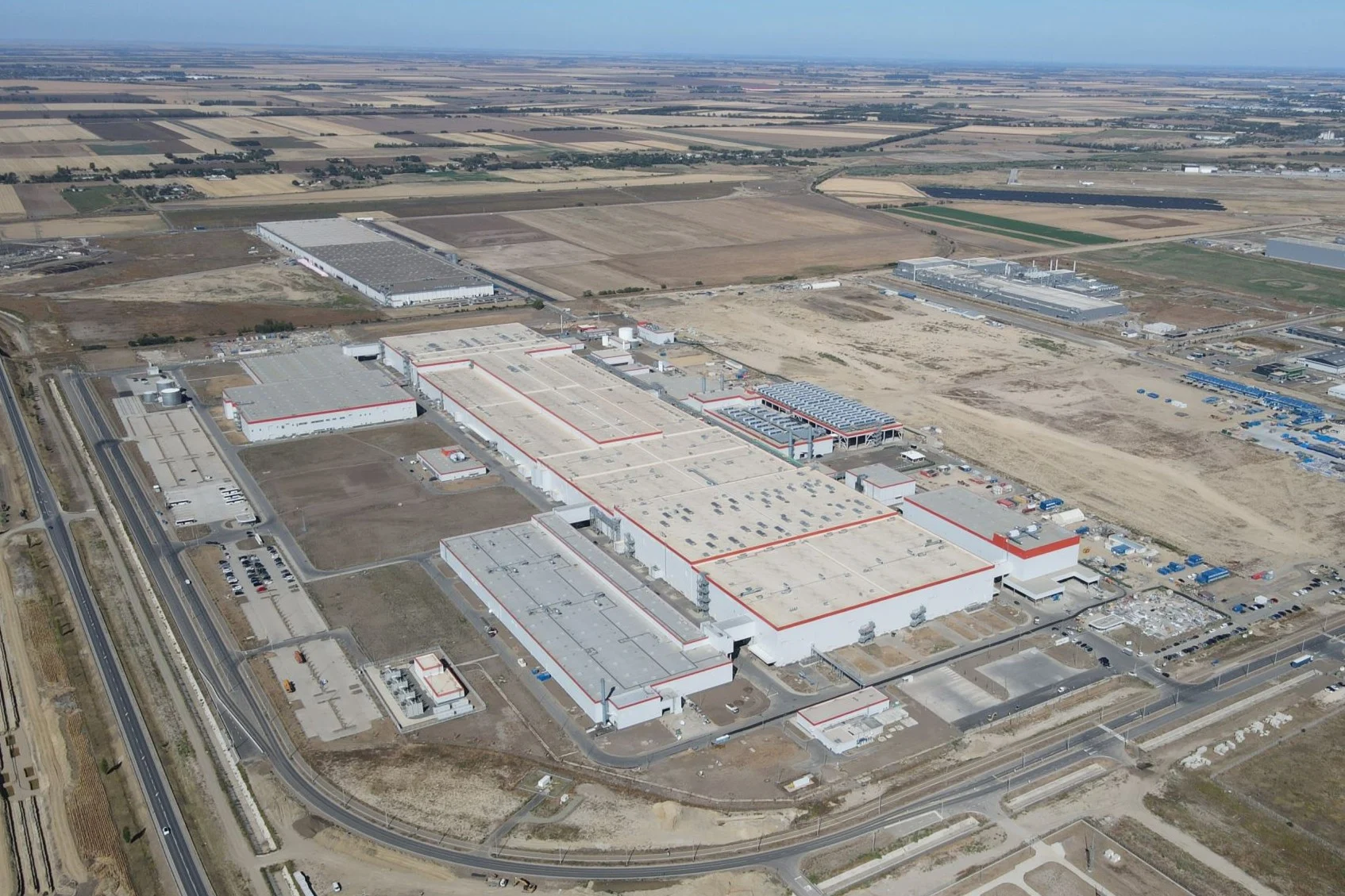 CATL begins test production of battery cells in Debrecen