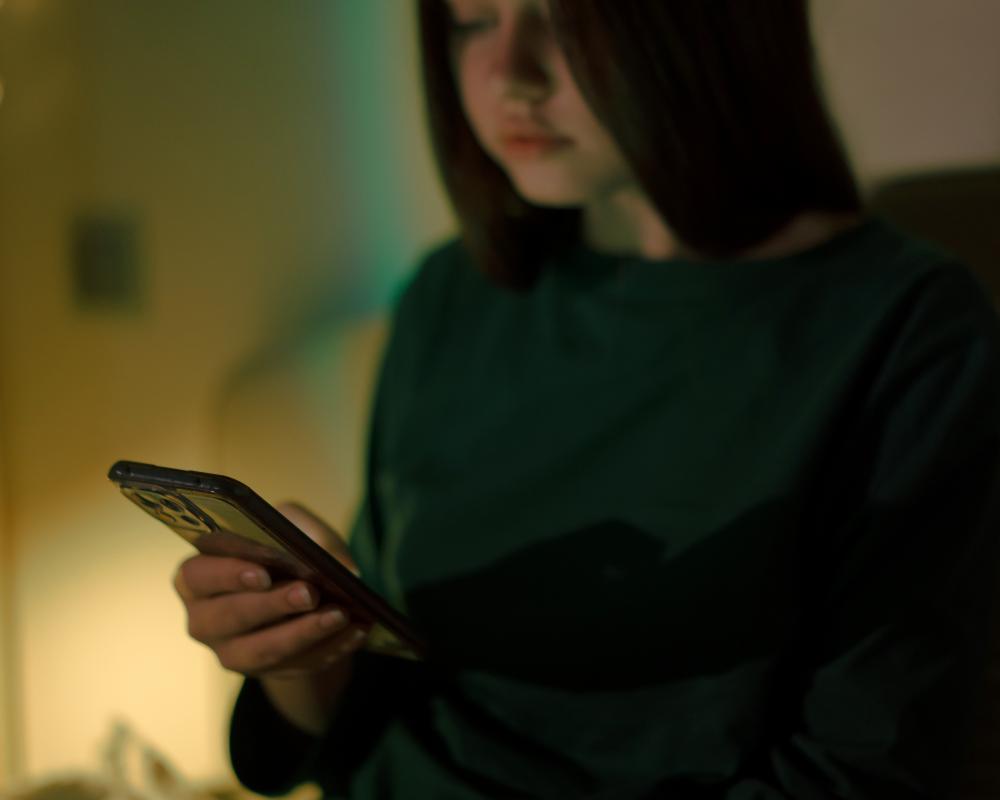 Criminals recruiting students on social media to be ‘parcel mules’, say police