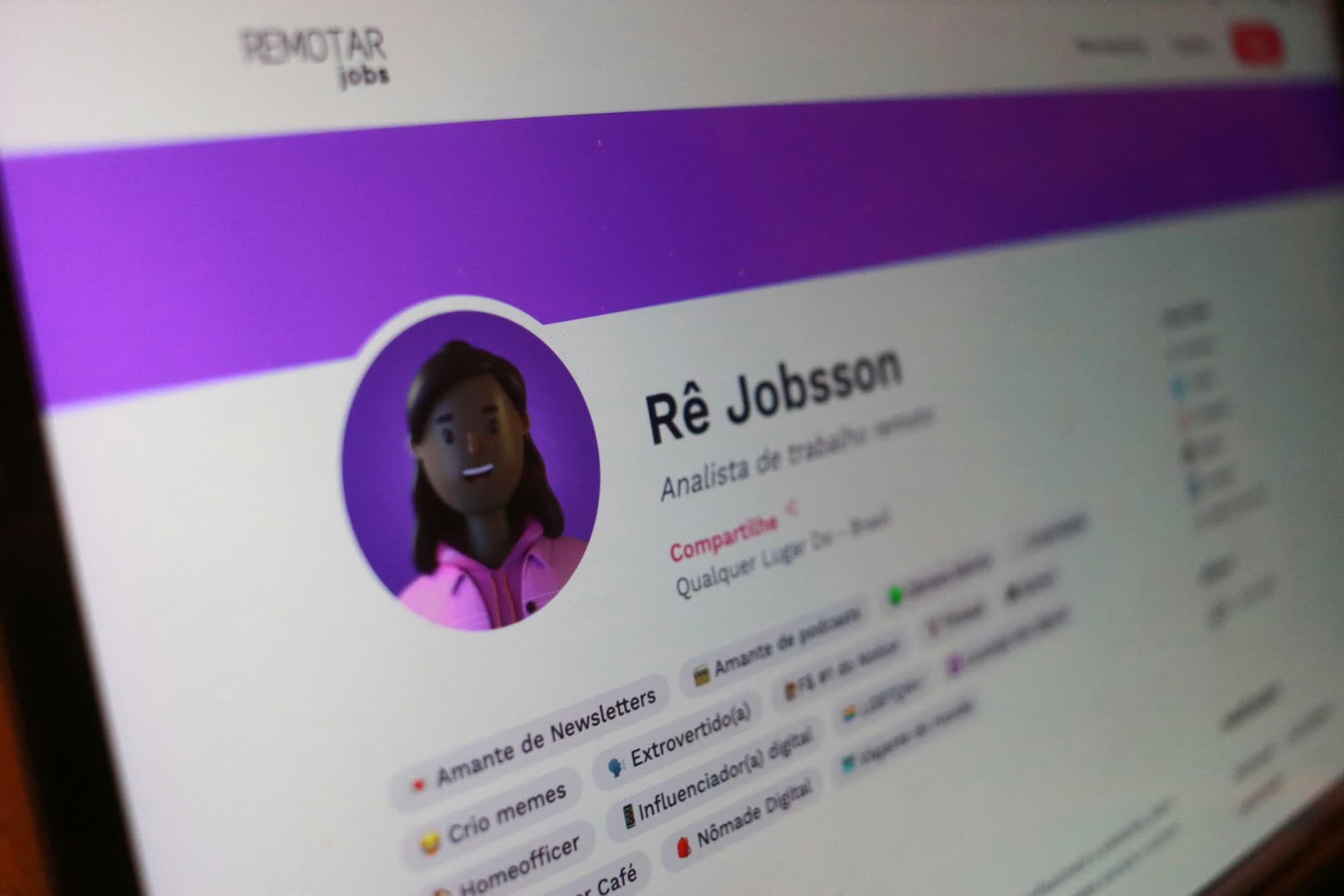 This guy has spent two years hunting fake job listings on LinkedIn, and found 60,000 of them