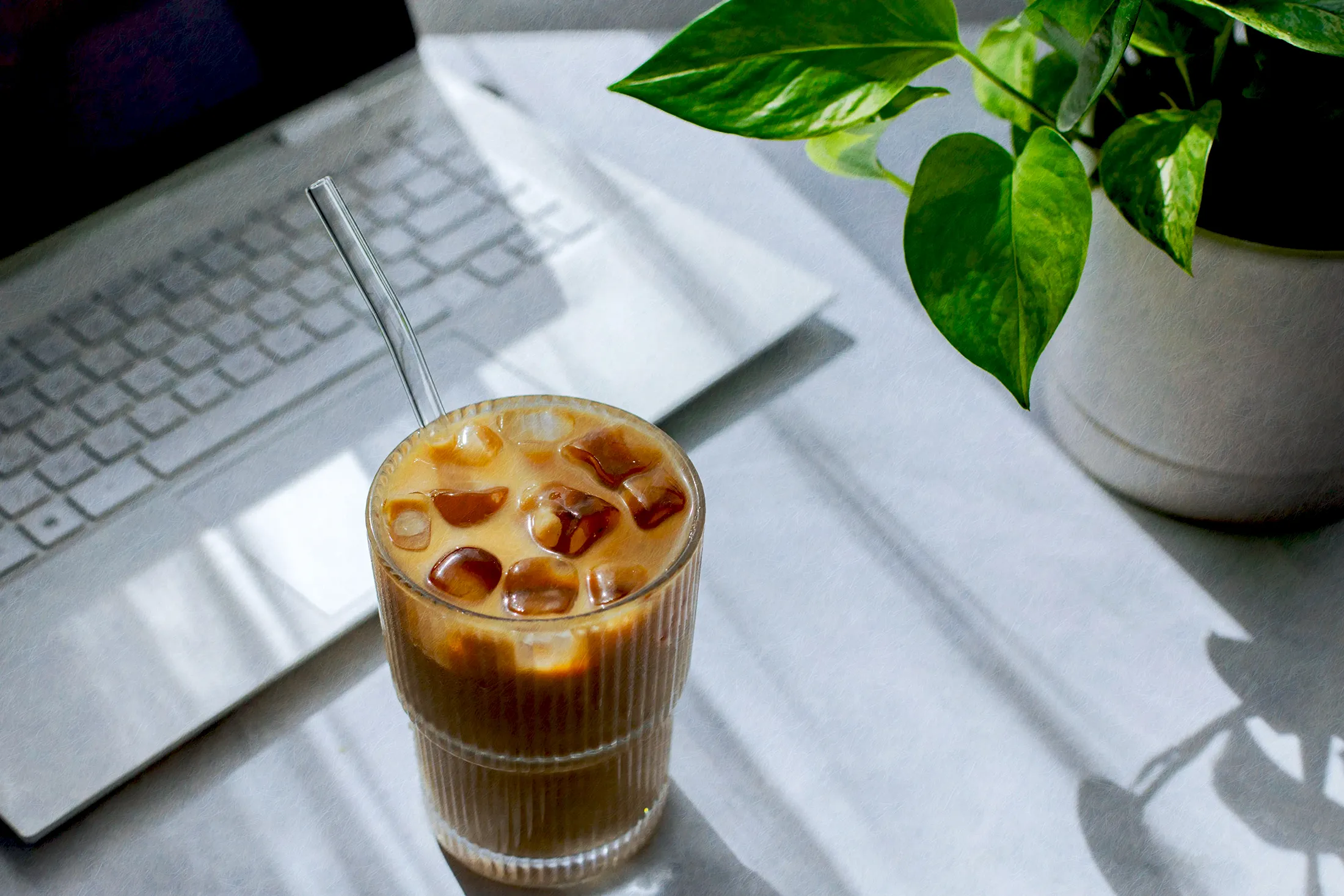 The Concept of Bringing Iced Coffee to a Job Interview Is Dividing Generations. A Career Expert Reveals an Even More ‘Awkward’ Mistake.