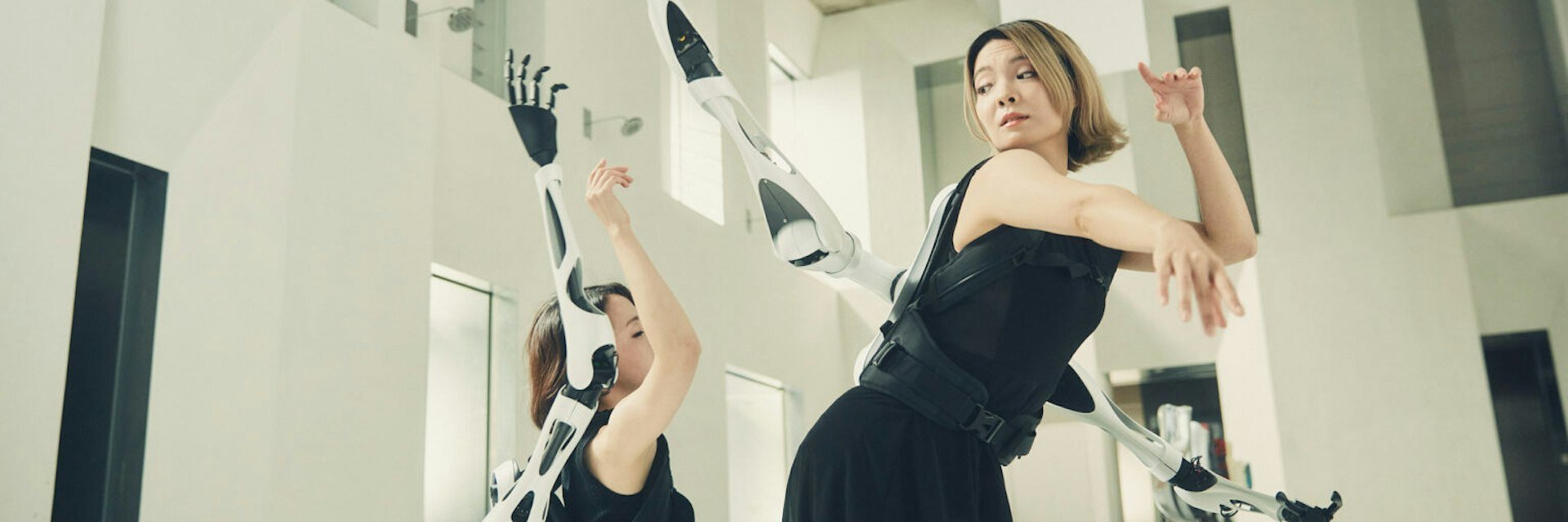 Can you lend me a hand? Researchers are developing wearable robotic limbs