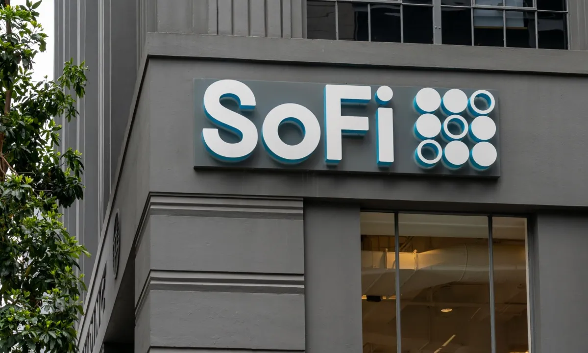 SoFi Bets $25 Billion on Putting Stablecoins Behind the Card Swipe