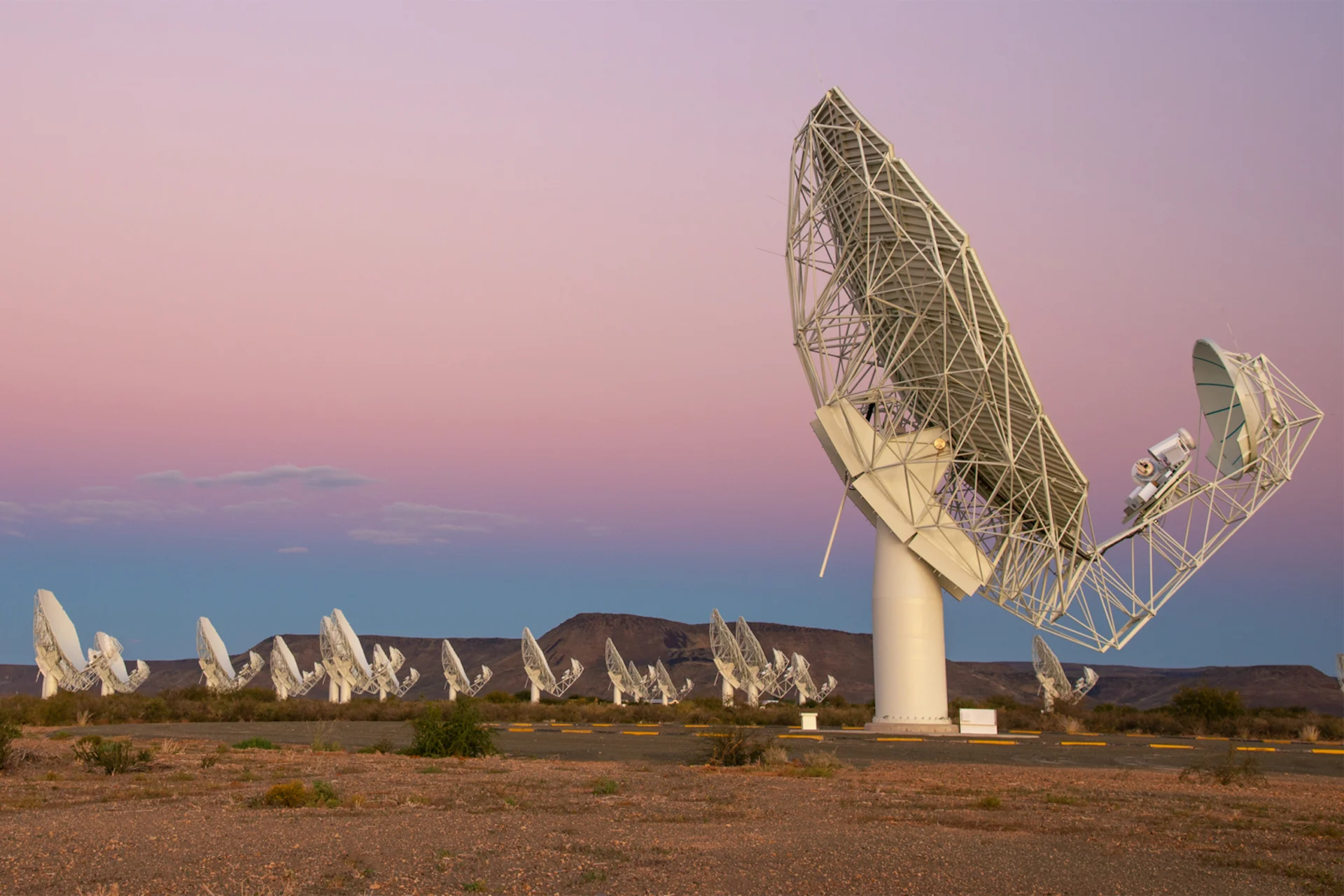 Astronomers Finally Pick Up Radio Signals From a Planet Beyond Our Solar System