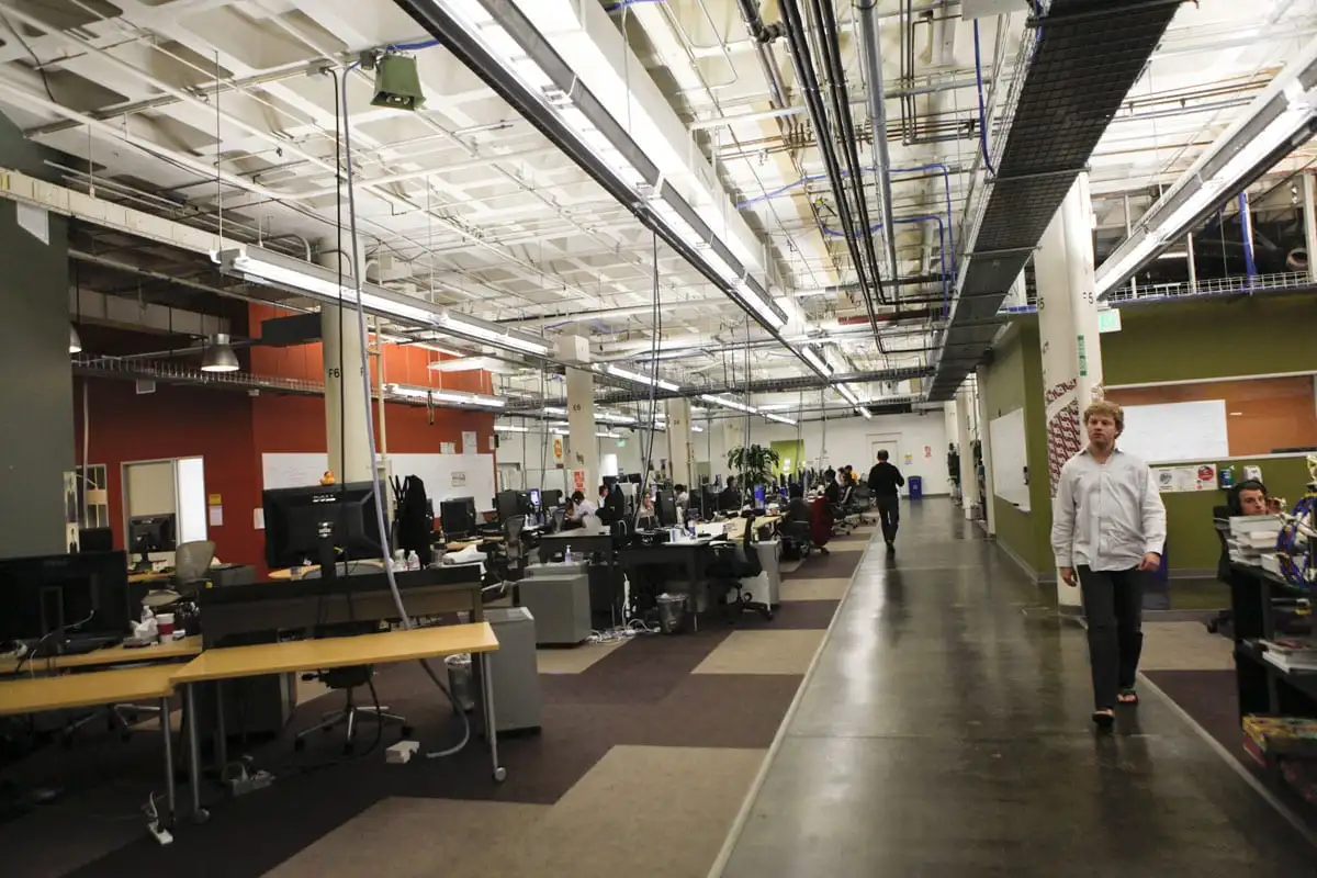 Nearly 20% of Asia-Pacific Firms Expect AI to Cut Office Space, CBRE Finds