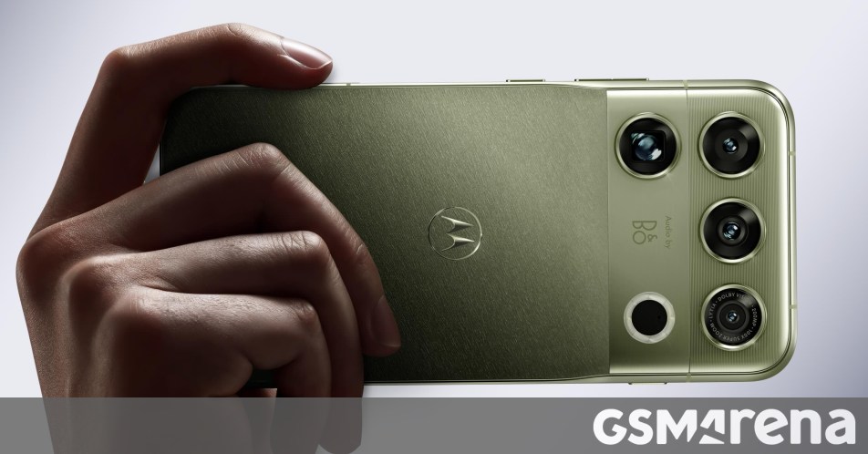 Motorola unveils Signature 27 with 200MP telephoto camera, Snapdragon 8 Elite Extreme Gen 6