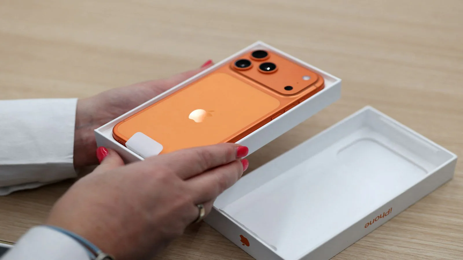 iPhone 17 Pro at ₹56,990: How to get the phone at this effective price