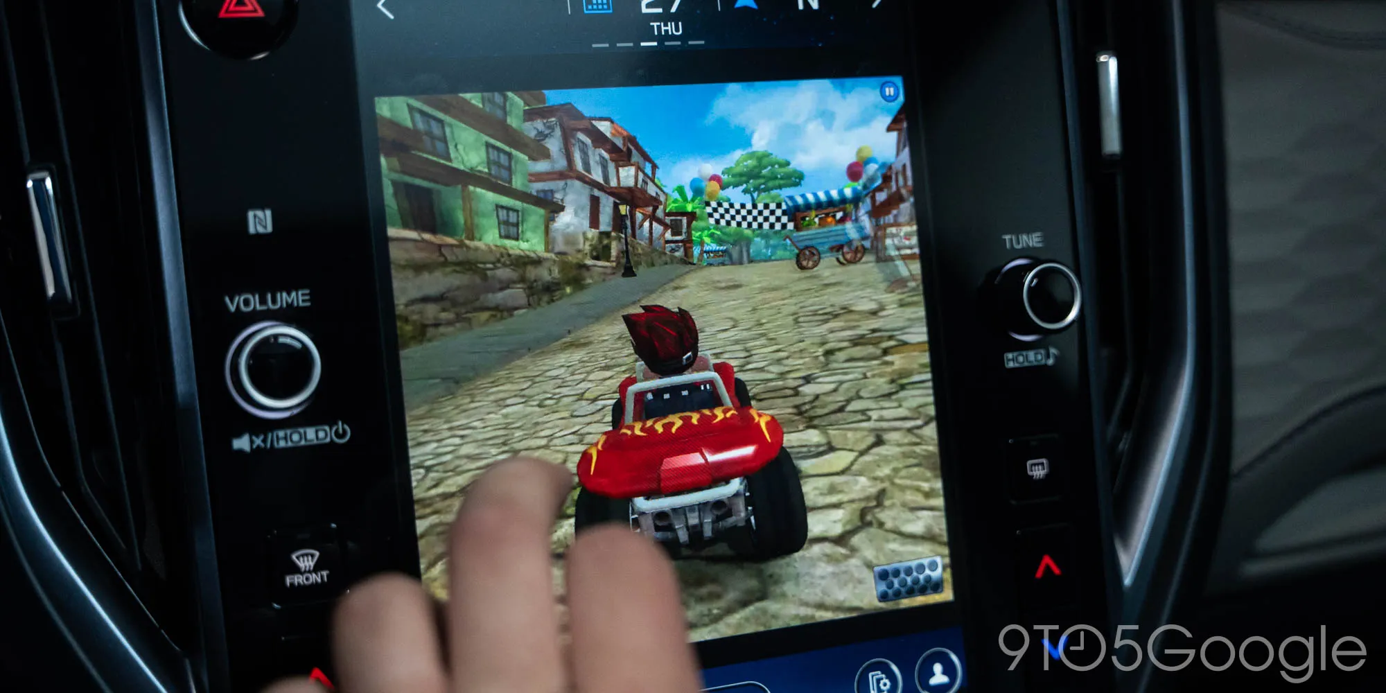 Android Auto rolls out game support, no longer in beta