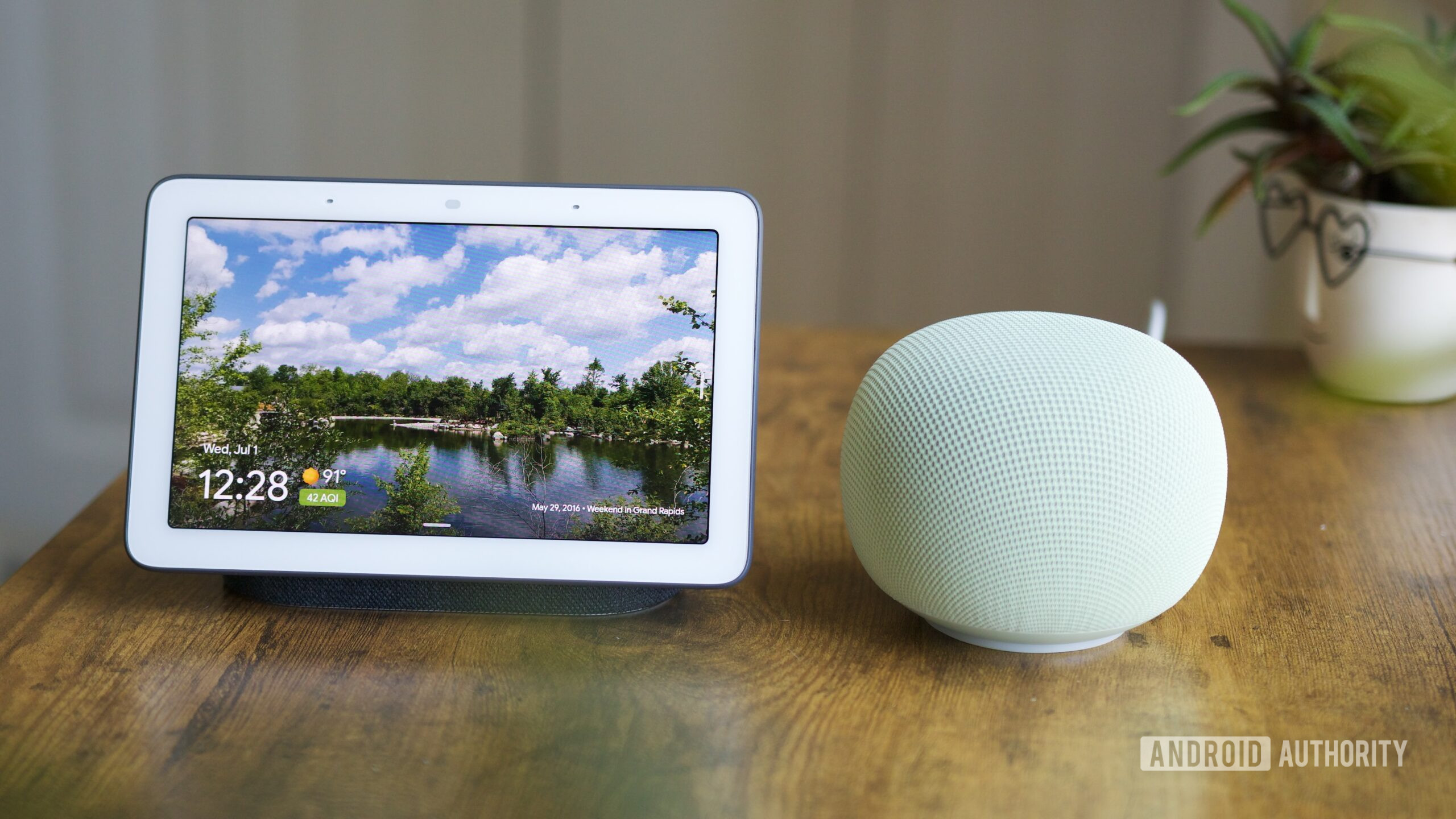 Google is working to fix two more frustrating Home bugs affecting routines and smart lights