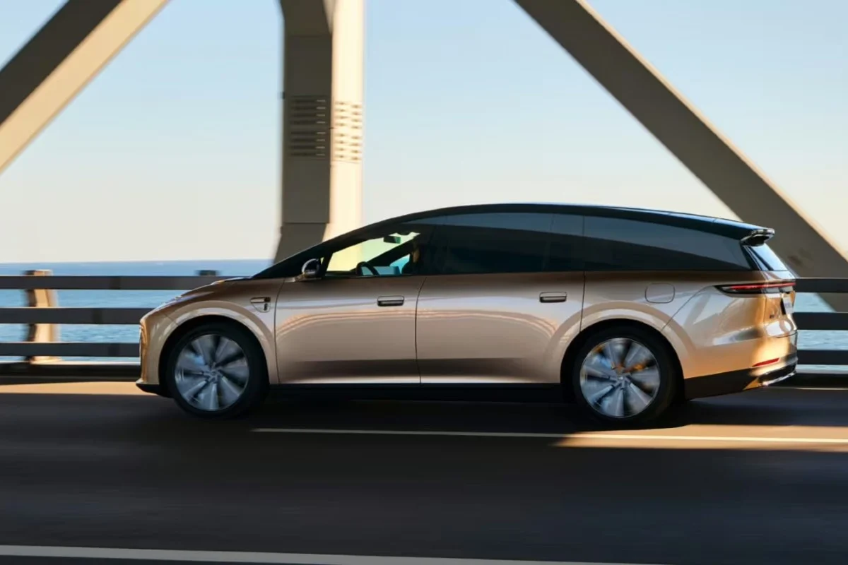 Li Auto unveils new flagship BEV Li I9