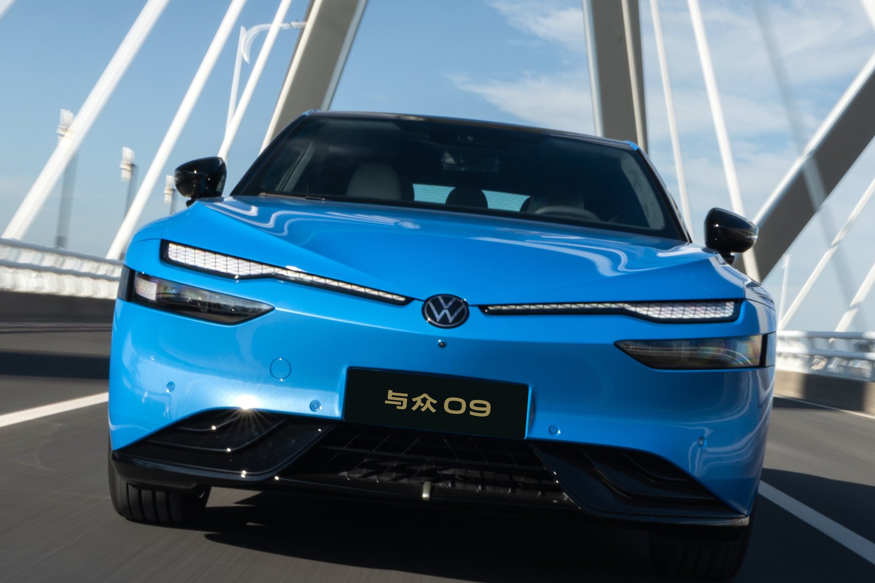 VW ID. UNYX 09 opens for pre-sale in China