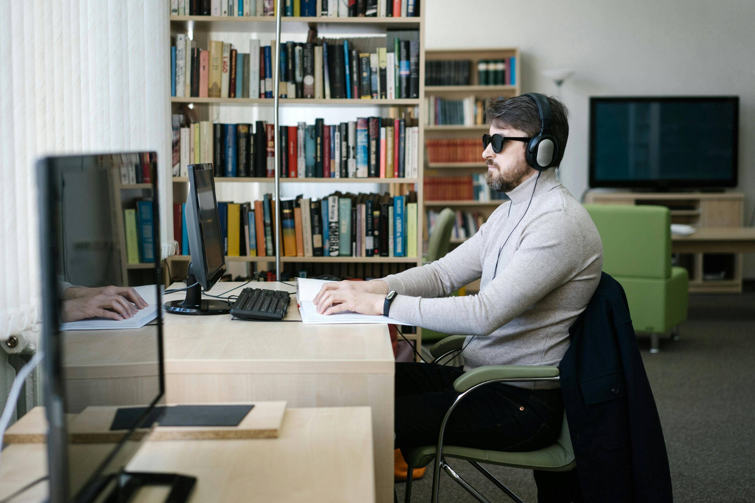 Nearly 1 in 5 people with sight loss report encountering bogus treatments