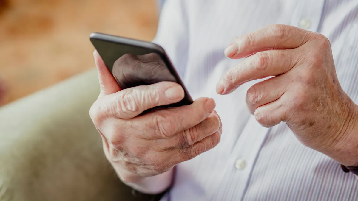 Moov adds P2P competition
