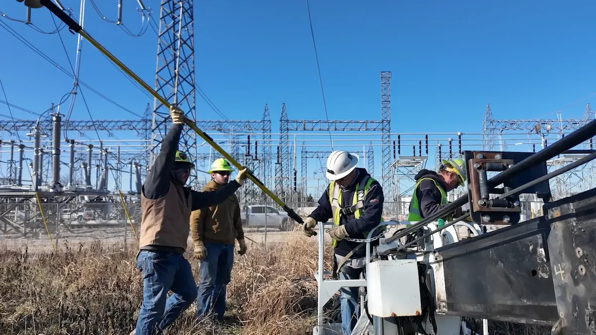 Advanced transmission projects get $1.9B in DOE funding