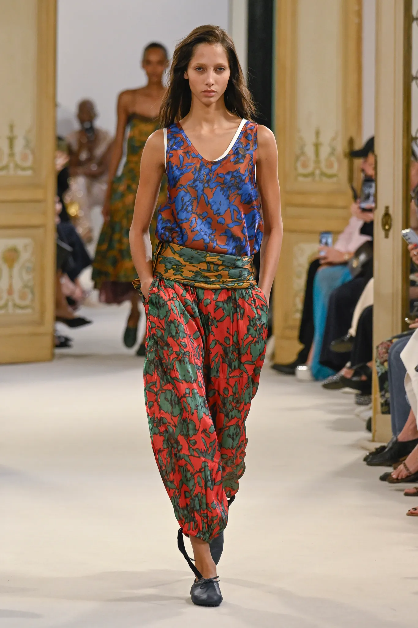 Alberta Ferretti Spring 2027: A Beautiful Escape