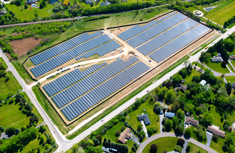 Illinois solar project adapts layout to train tracks, wetland and existing power lines