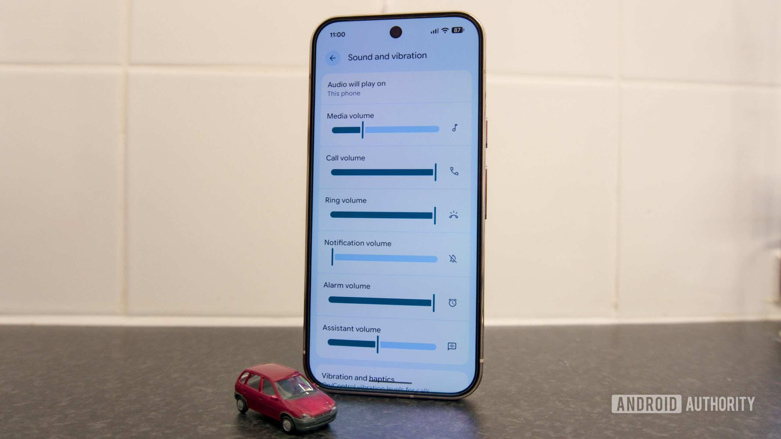 Pixel users report Bluetooth volume control issues with Android 17 QPR1