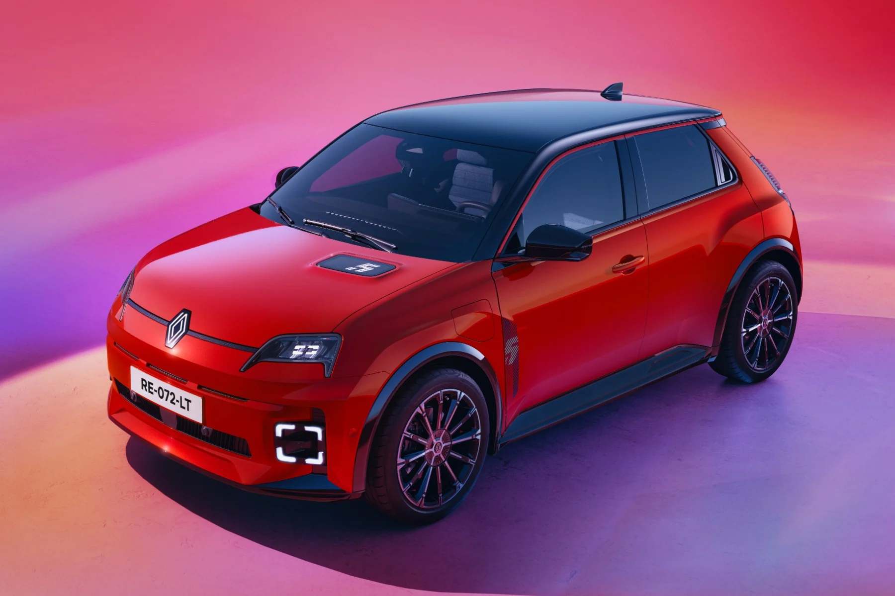 UK orders open for updated Renault 5 E-Tech