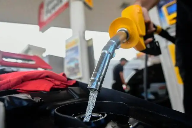 Vietnam Fuel Retailers Raise RON95 Gasoline to VND27,080 per Liter