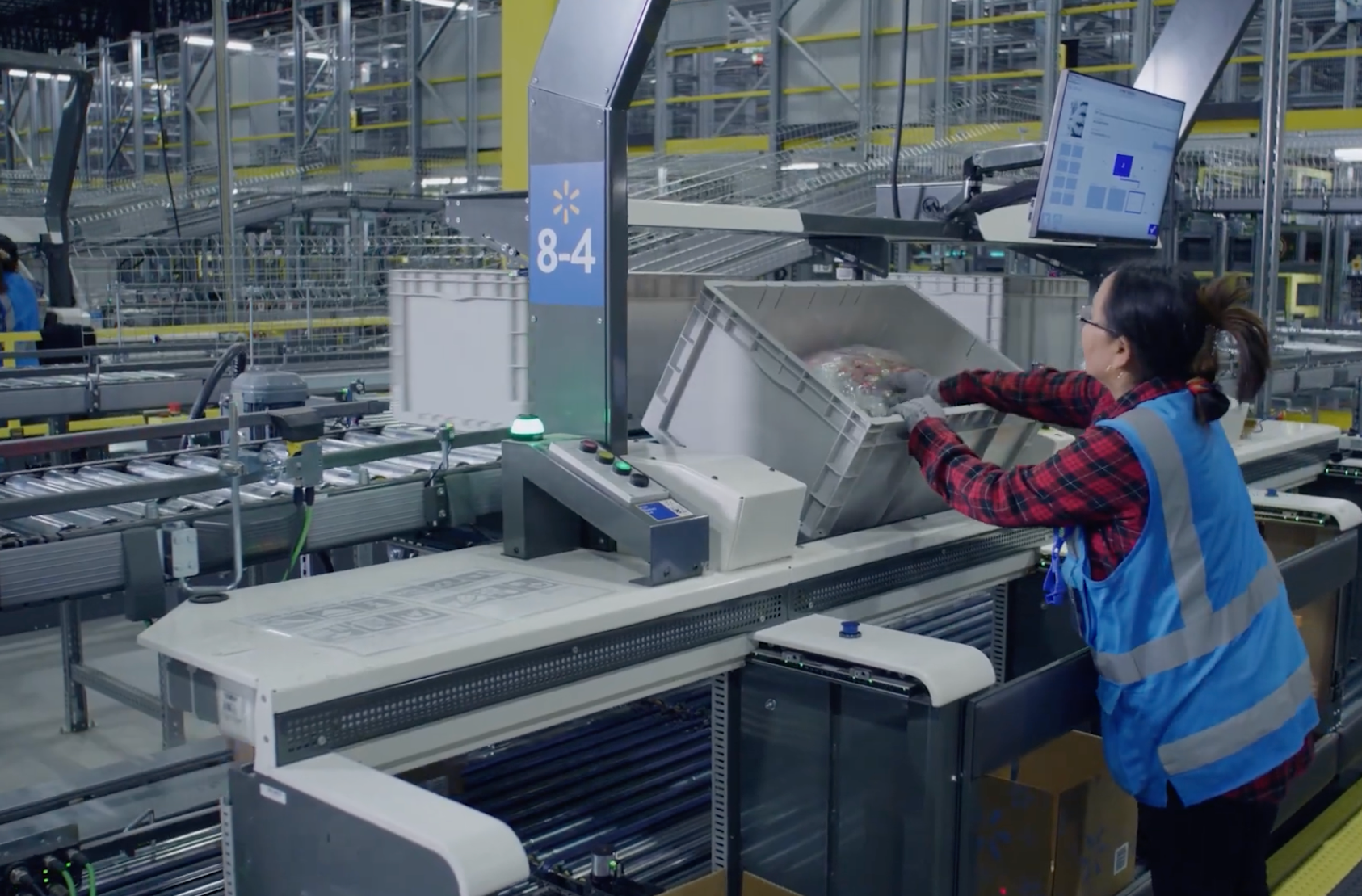 Walmart Melds Fashion, Beauty and Home in New Style Organization