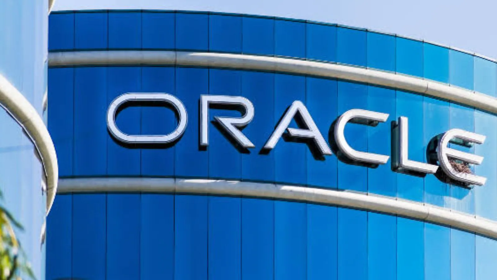 Oracle triggers 'force majeure' on data center project over power delays: Report
