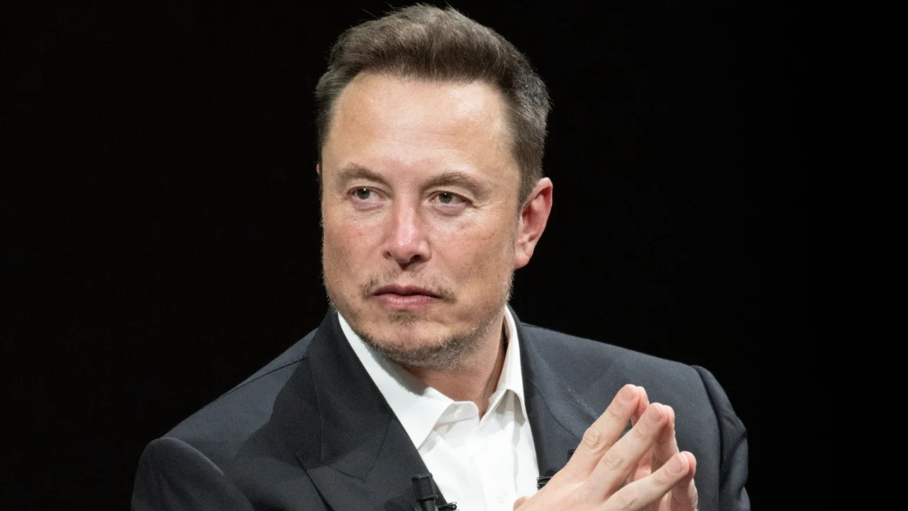 Elon Musk Made 4 Bold Predictions About Work: Robot Surgeons in 3 Years, No More Retirement Savings, and Immortality