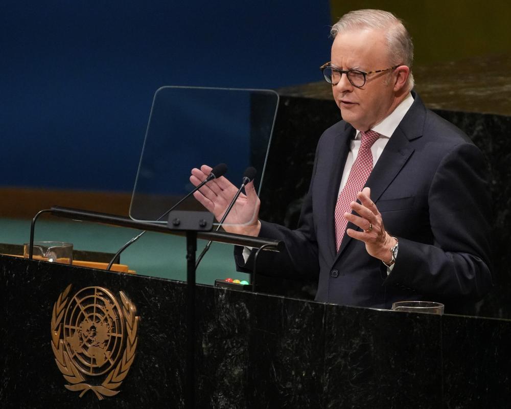 PM rejects ‘nonsense’ suggestion he delayed revealing OpenAI Medicare hack as Labor considers changing laws