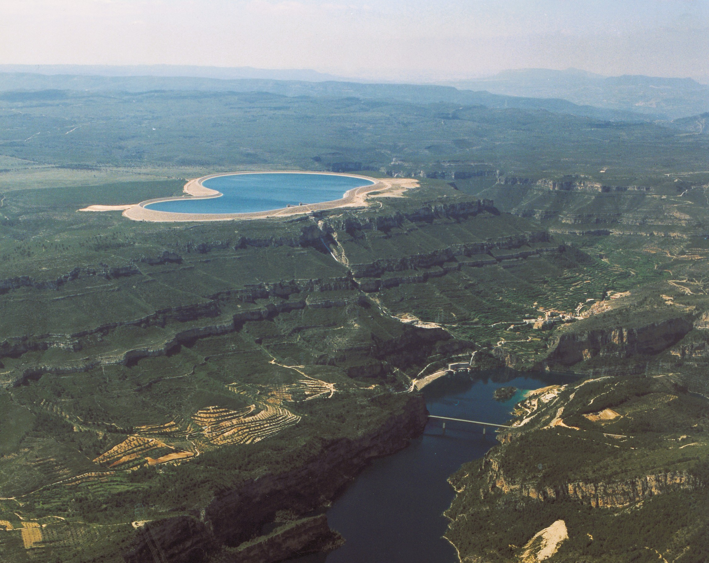 Spain awards €265 million for 49.9 GWh of pumped hydro storage