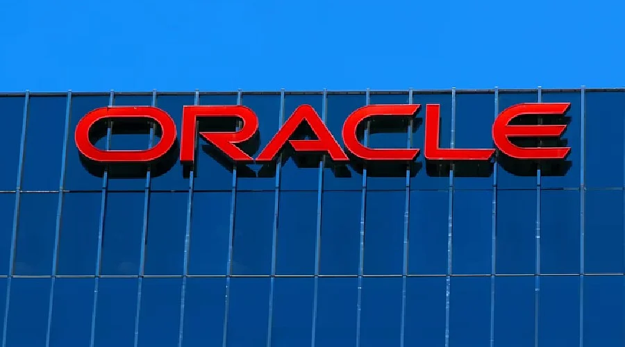 OFSS Shares Fall Over 5% as Oracle Flags Power Delays at AI Data Centre