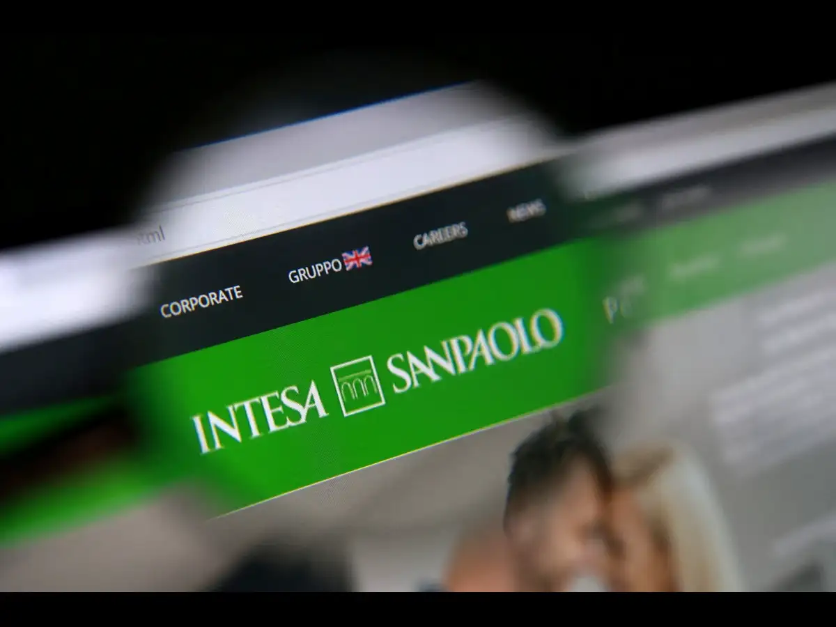 AI messaging scam costs Italy's top bank Intesa $108 million: Report