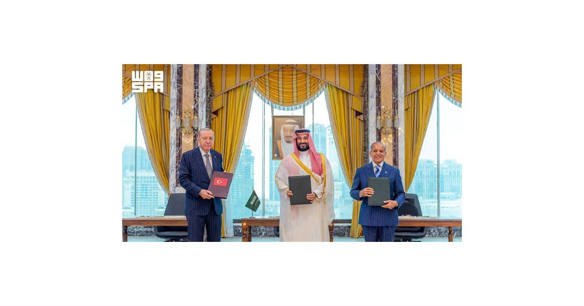 Allies unite behind Saudi Arabia as more Iranian flights restricted