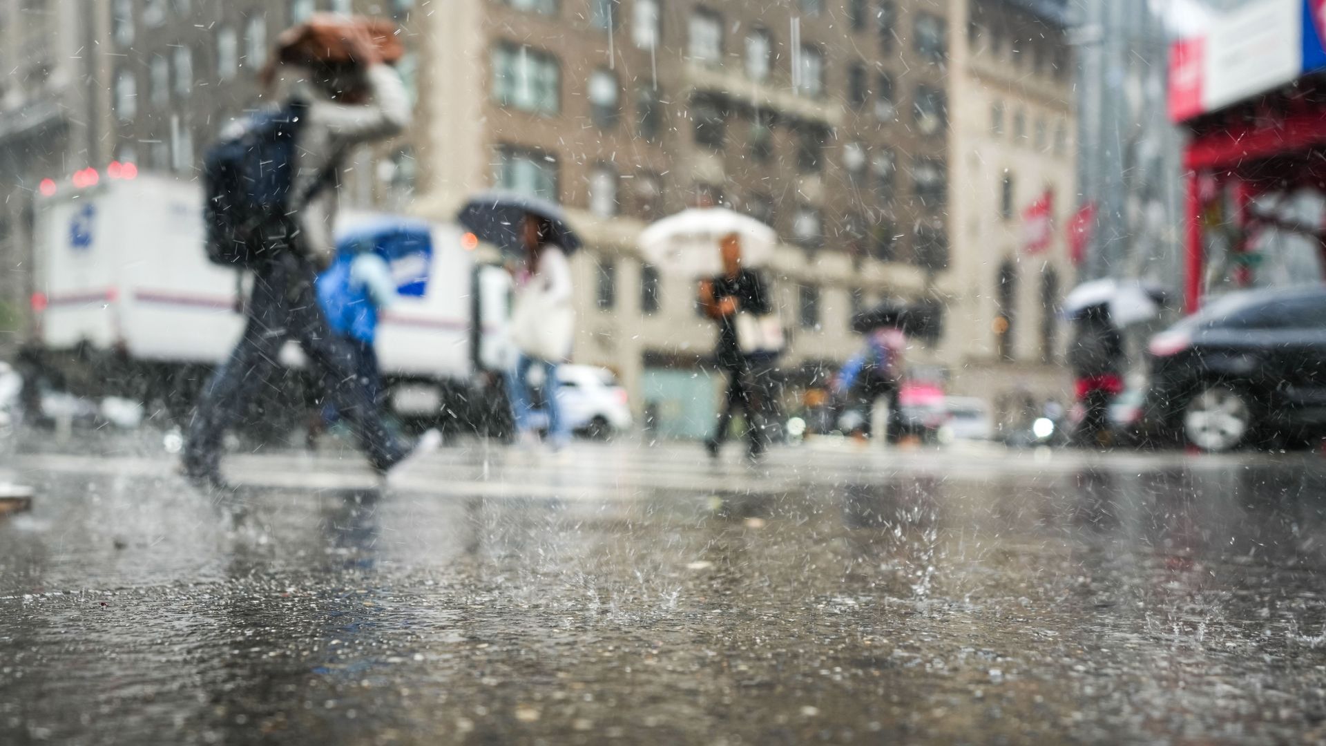 I asked ChatGPT, Gemini, Claude and Muse to predict how bad the Nor'easter is going to be this weekend — here's what they say