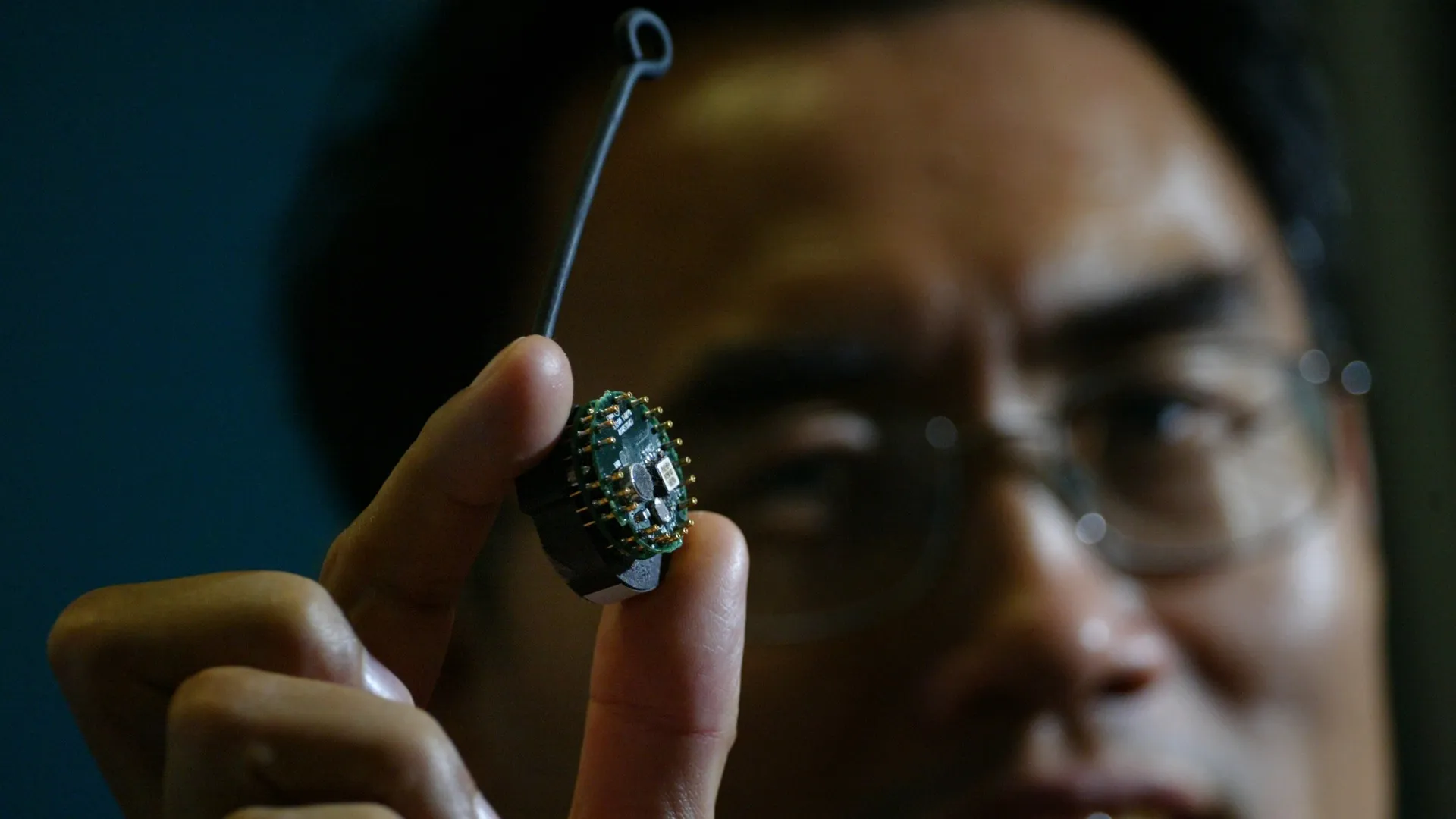 Touch-free brain-inspired sensor spots moisture from 0.04 inches away with 97% precision