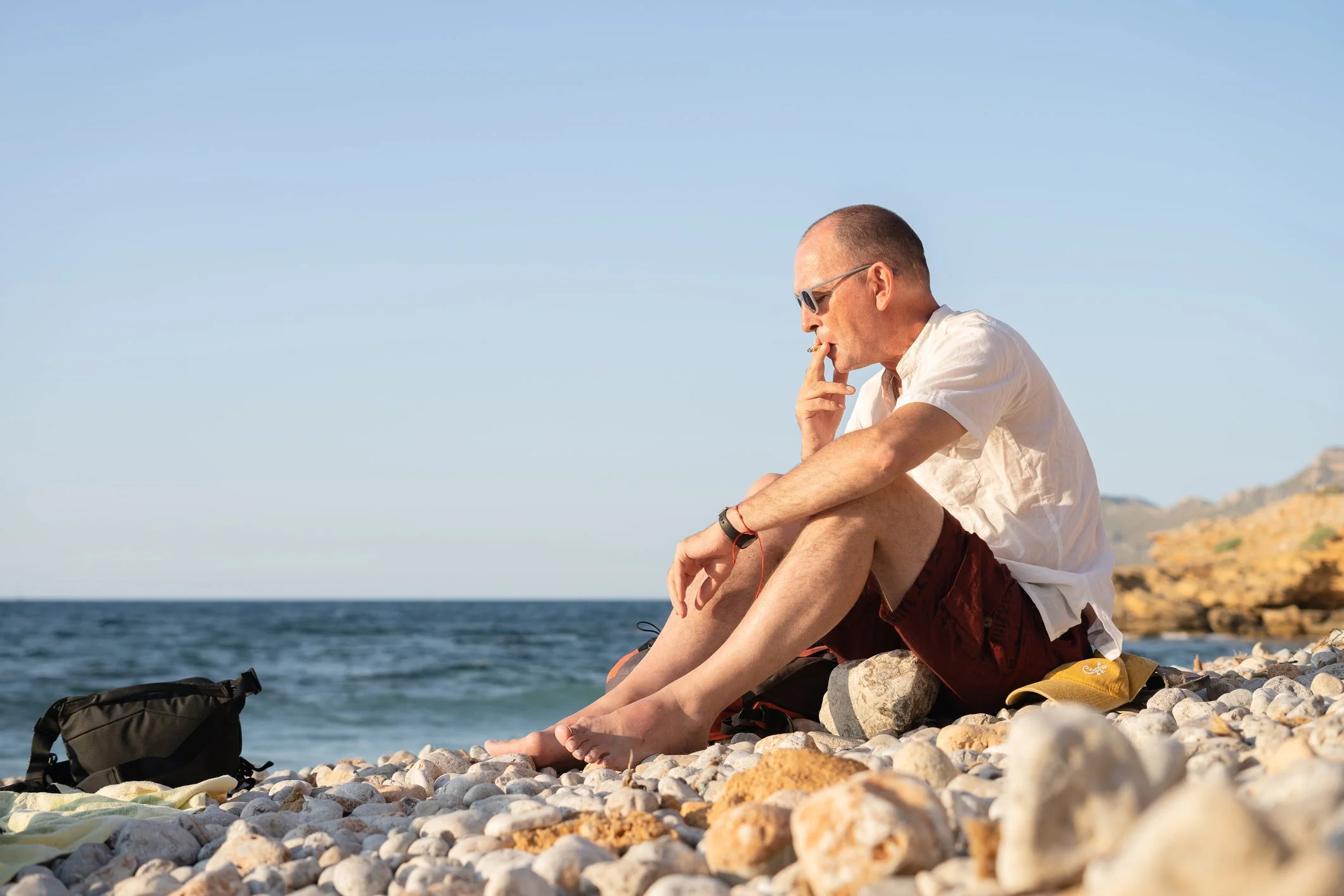 Want a better brain as you get older? Neuroscience says stay far away from these 3 things