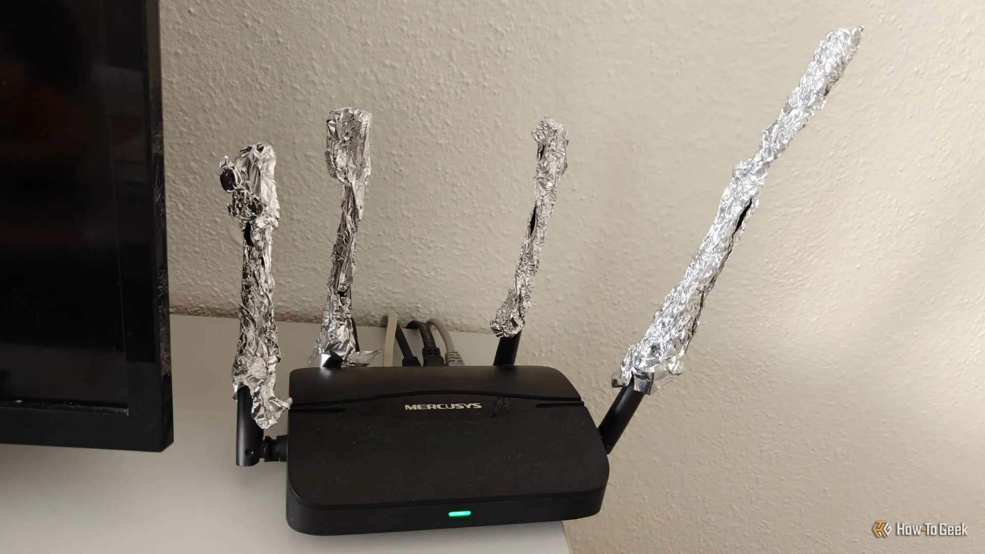 6 weird things you can do with an old Wi-Fi router that nobody seems to talk about