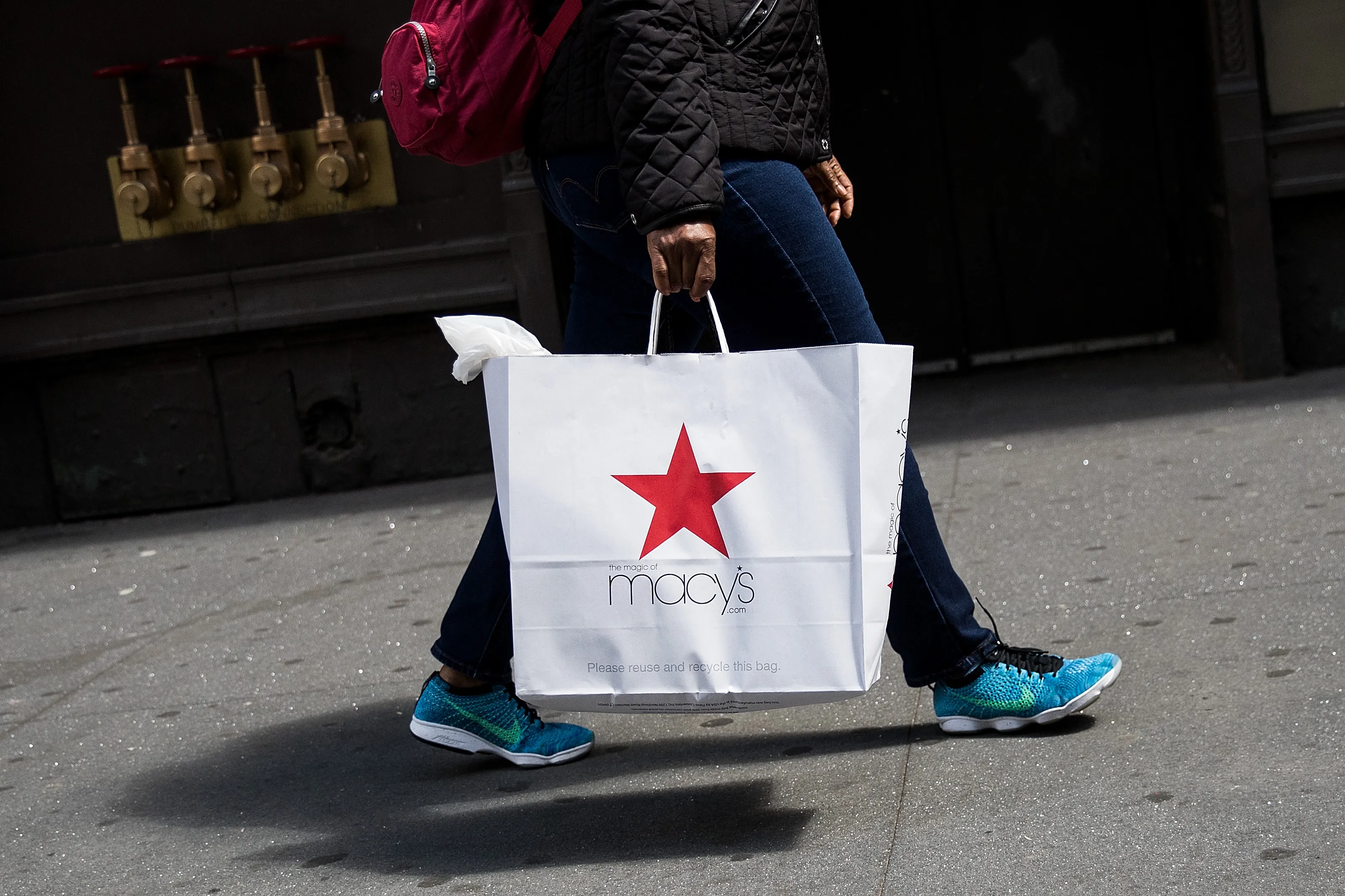 Macy’s To Use AI for Better Inventory Management
