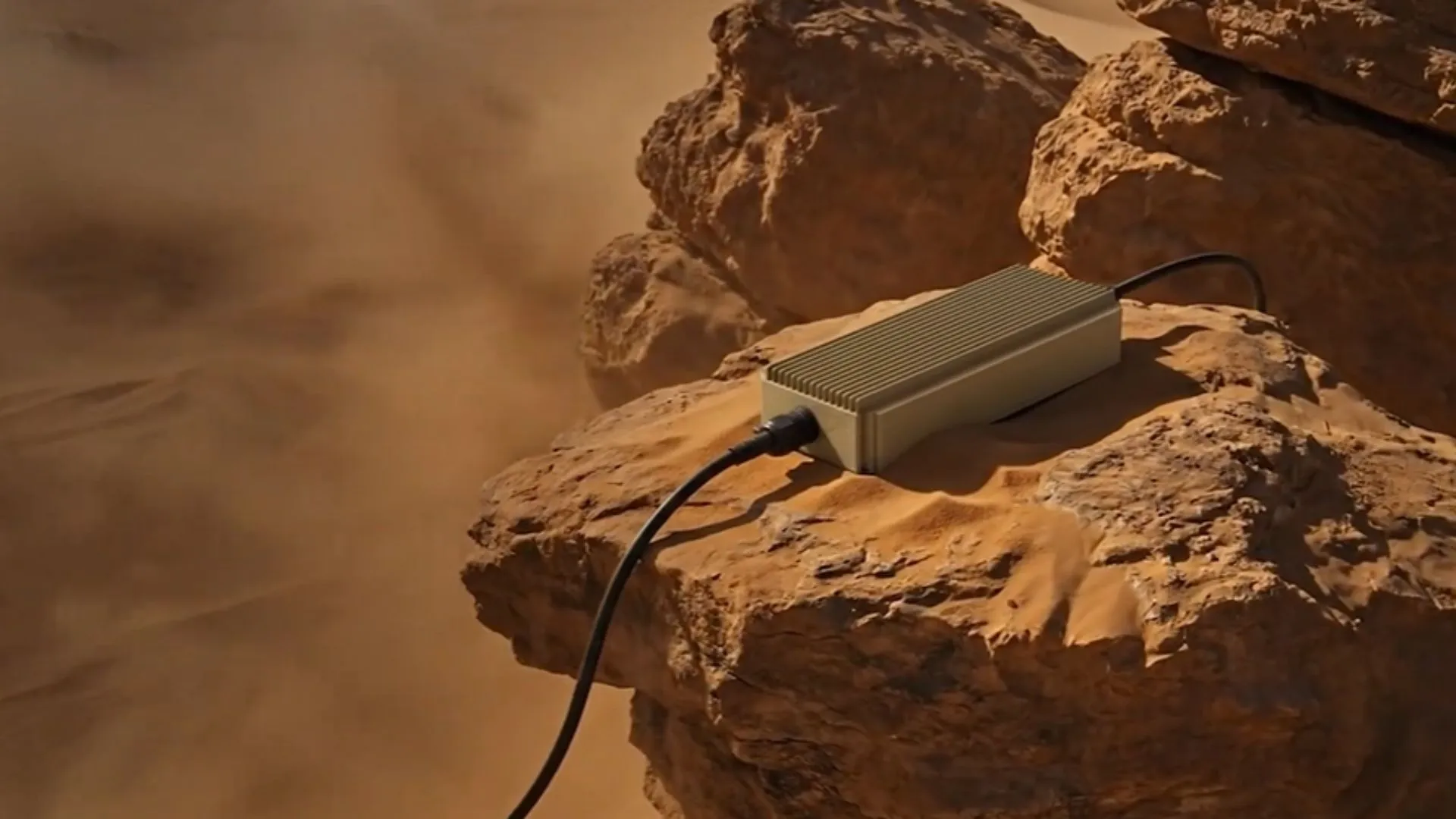 Rugged 160W power supply handles -51°F to 140°F with 91% efficiency and IP67 rating