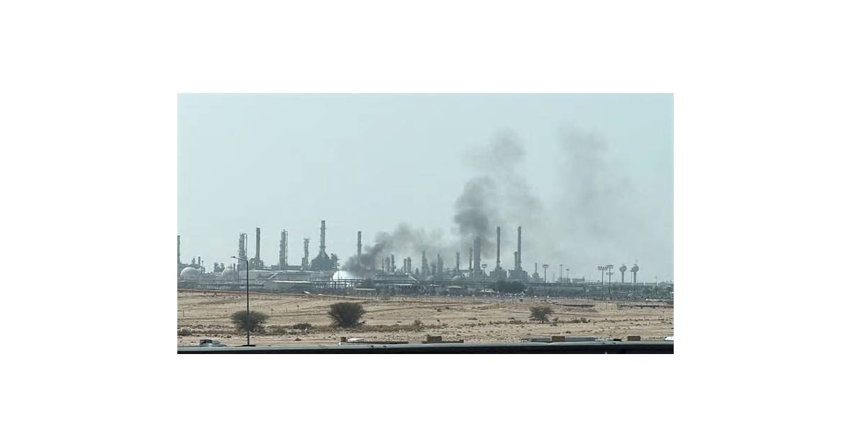 Oil climbs after Yemeni Houthis attack Saudi Aramco sites