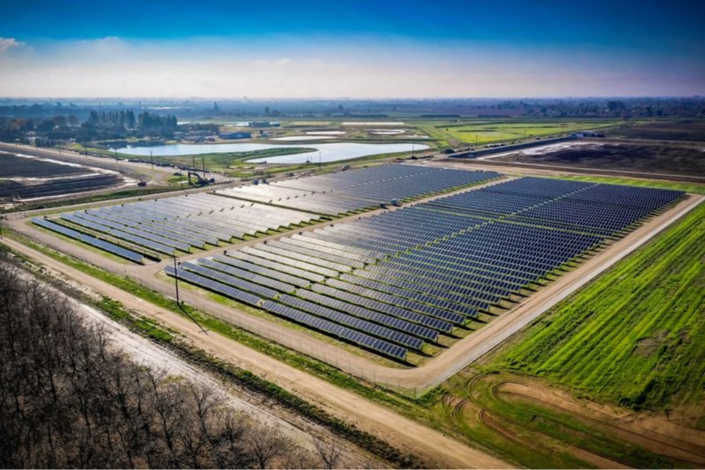 Securing power, controlling costs: How onsite solar and storage shield commercial users from grid volatility