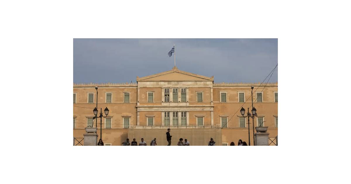 Greek Fiscal Plan Sees Budget Surplus Exceeding Target in 2026