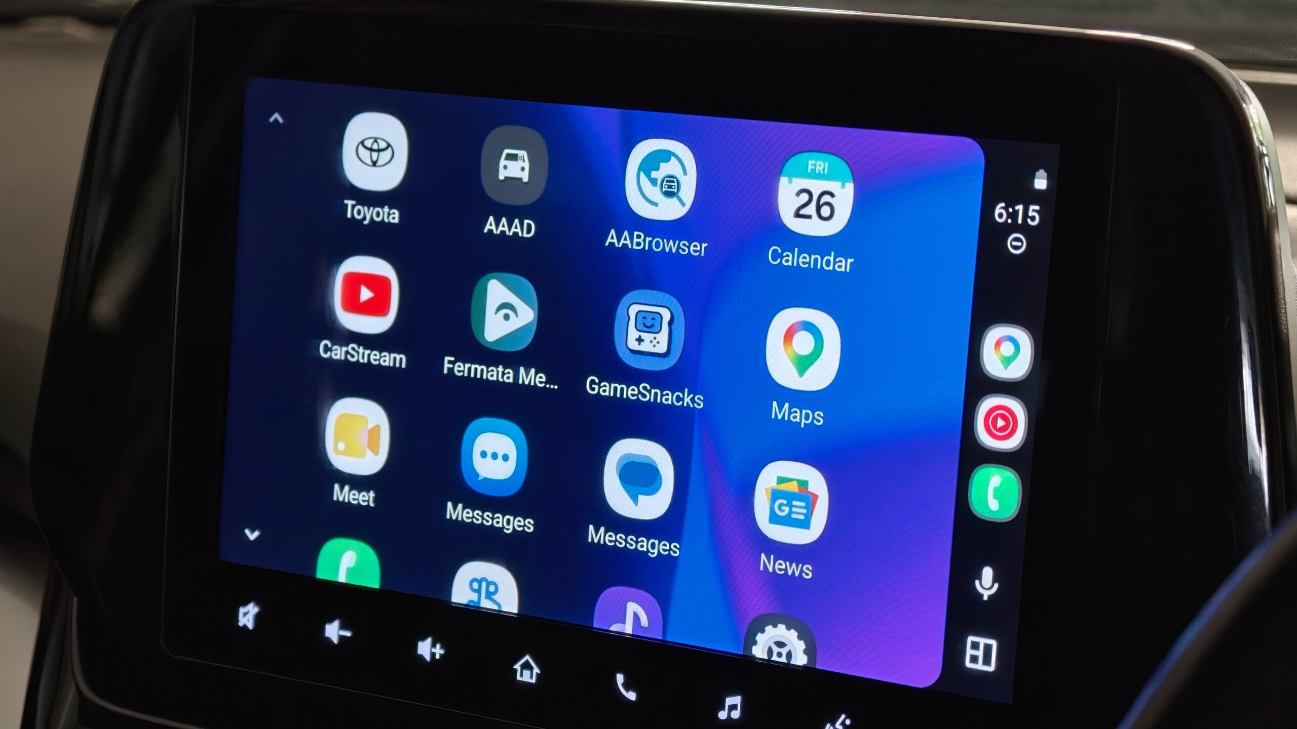 First look: Gemini in Android Auto could get a new animation