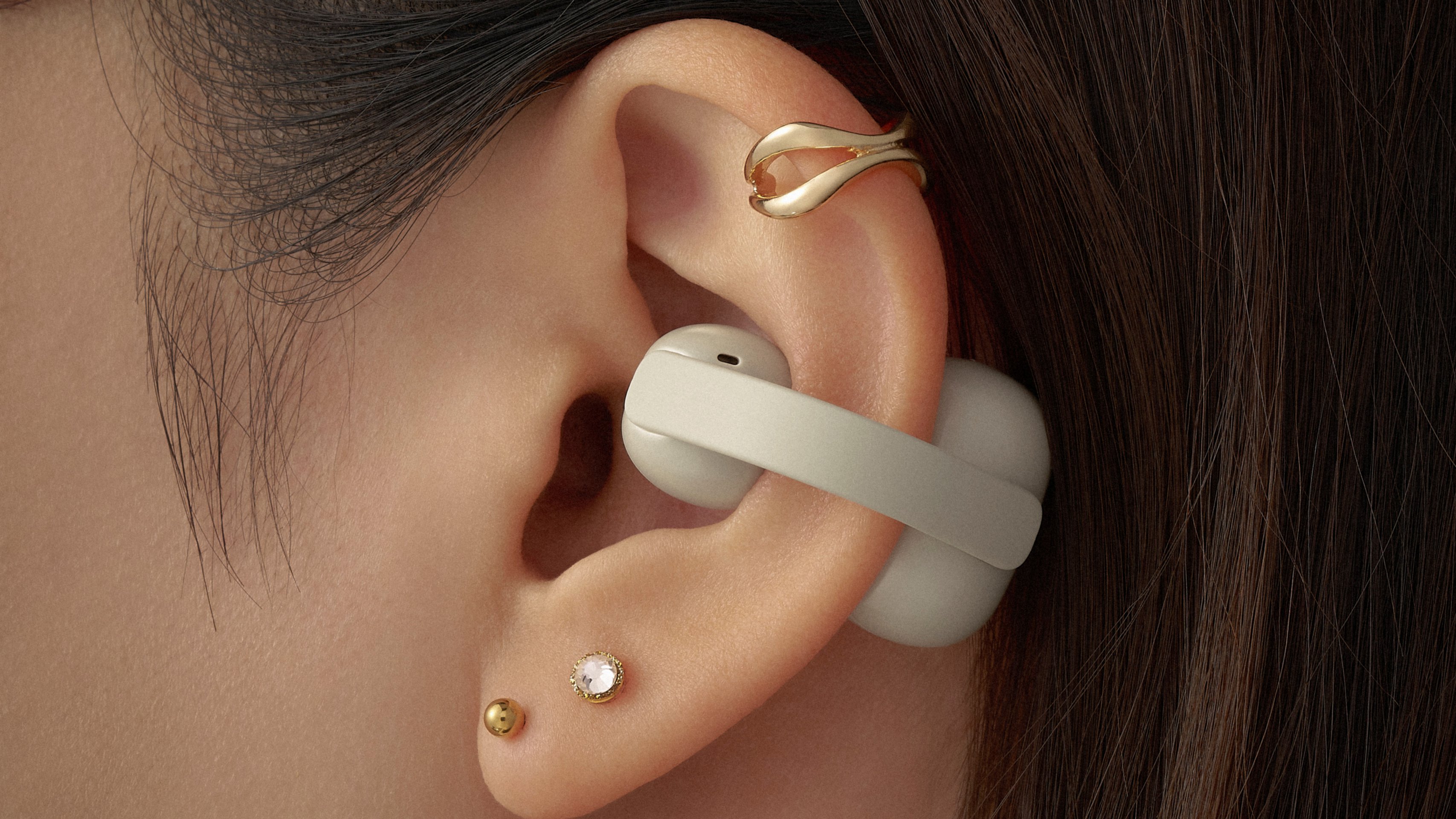 Grab a $70 discount on the Sony LinkBuds Clip open-ear earbuds