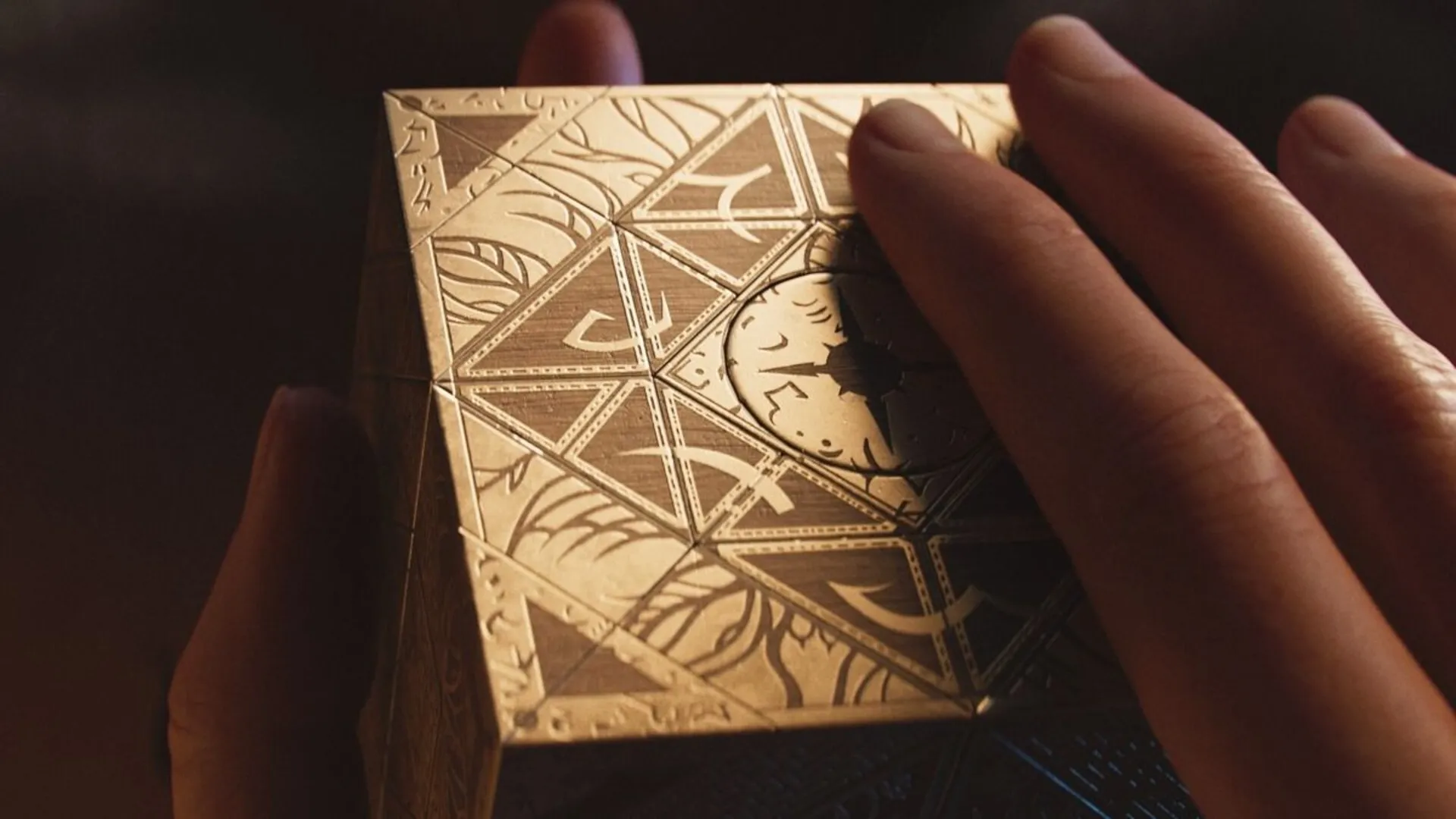 Clive Barker's Hellraiser: Revival Turns Its Most Infamous Object Into a Zelda-Style Weapon