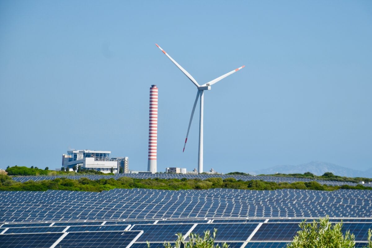 Sumitomo invests in 500MW/200MWh solar-wind-storage project in India