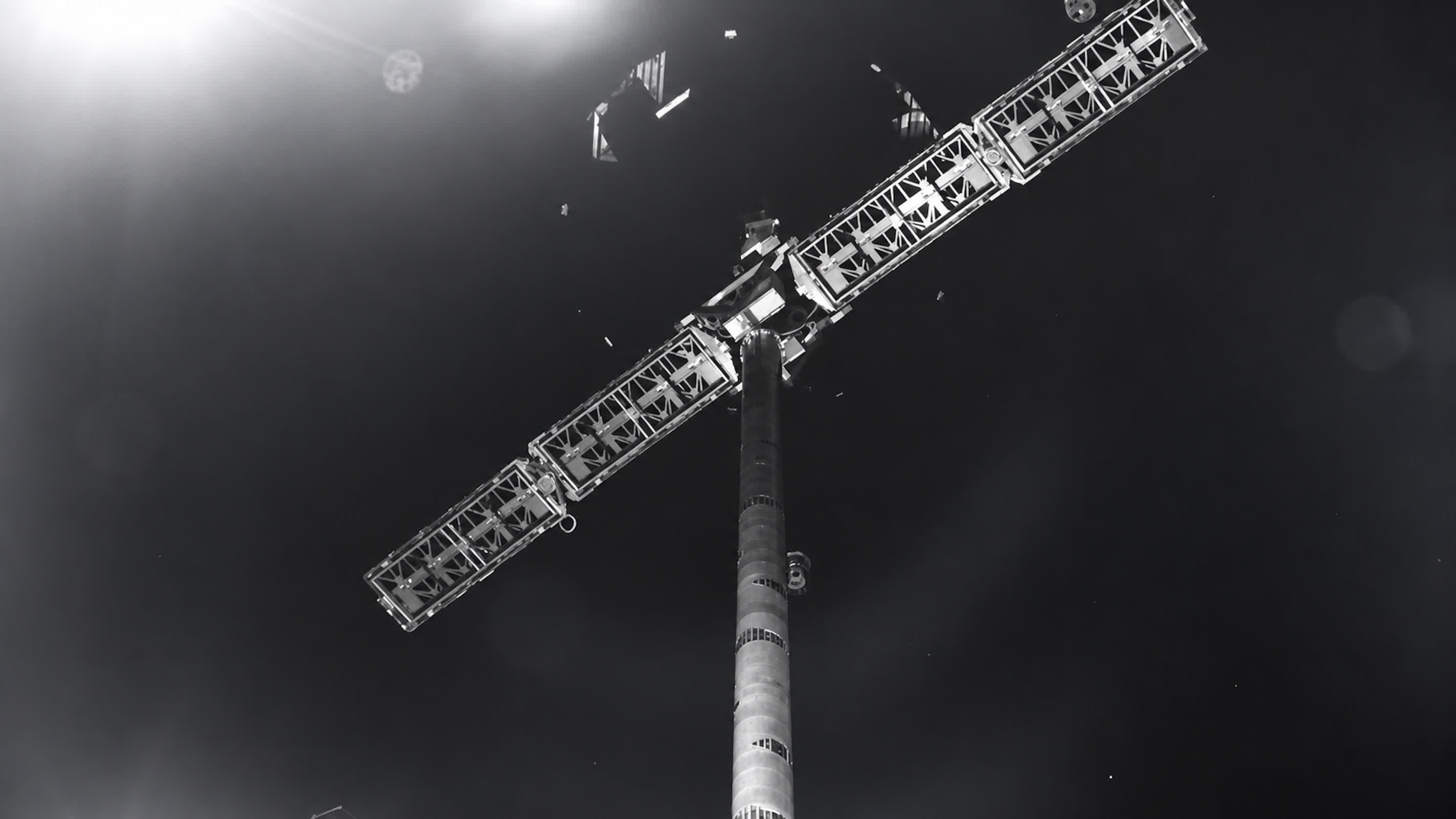 Blue Origin reveals 65-foot solar tower designed to power future bases on the Moon
