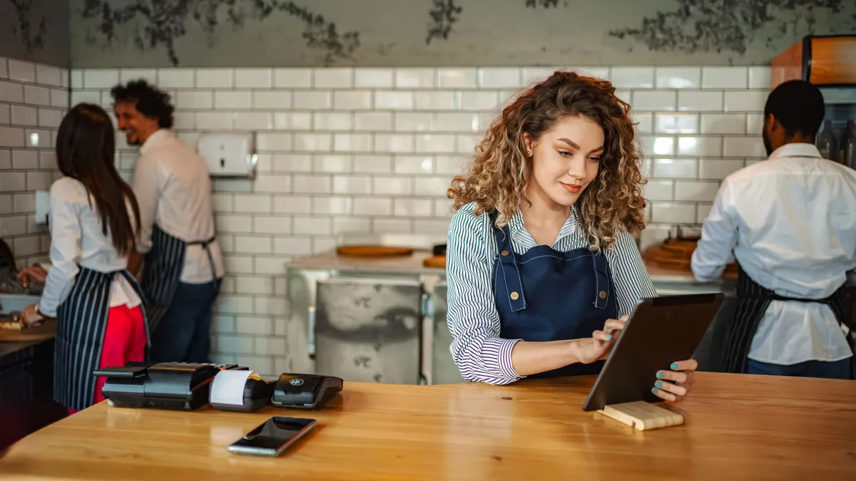 Toast, Square jockey on POS discounts