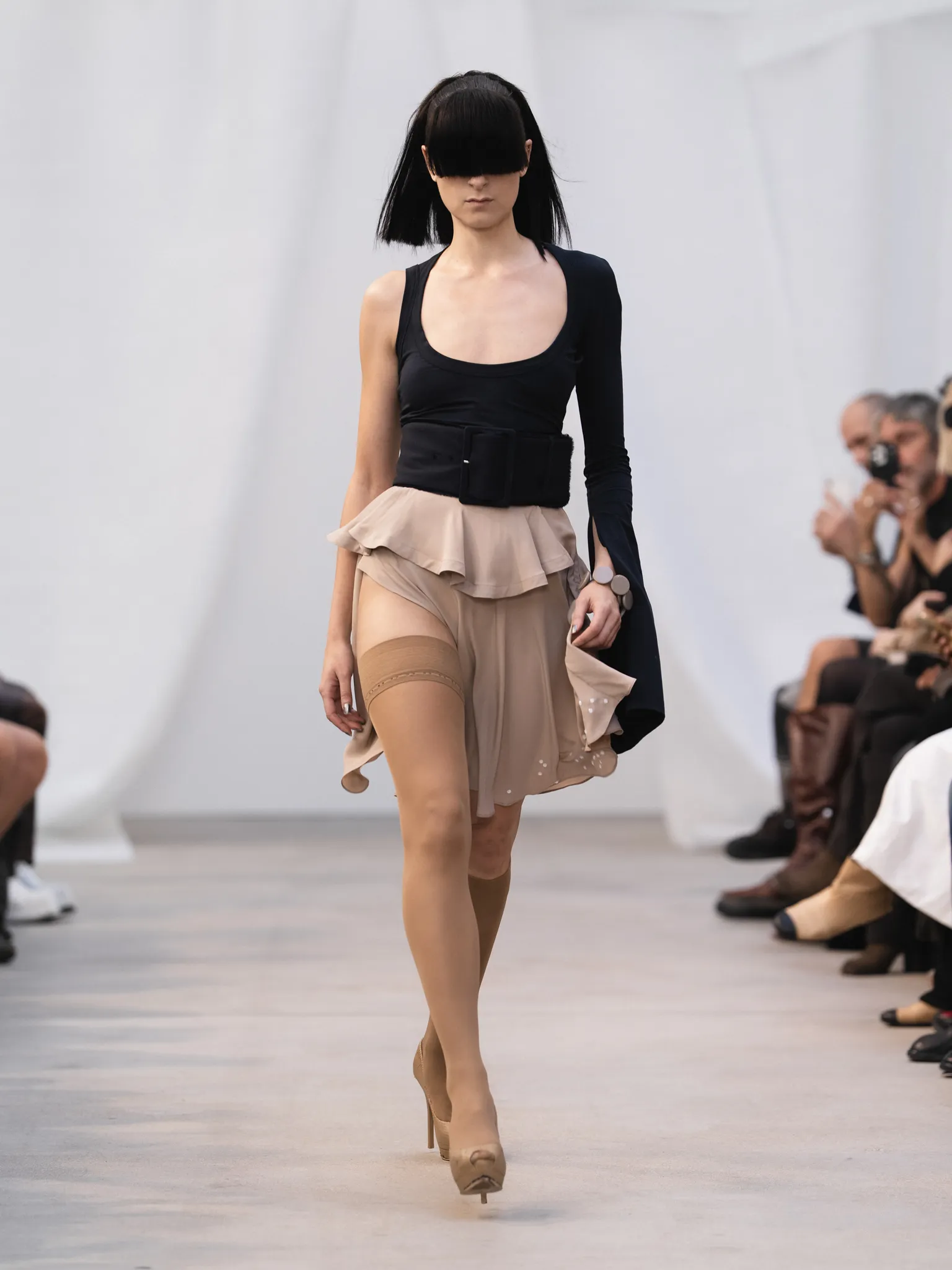 De Pino Spring 2027: Through a Glass Darkly
